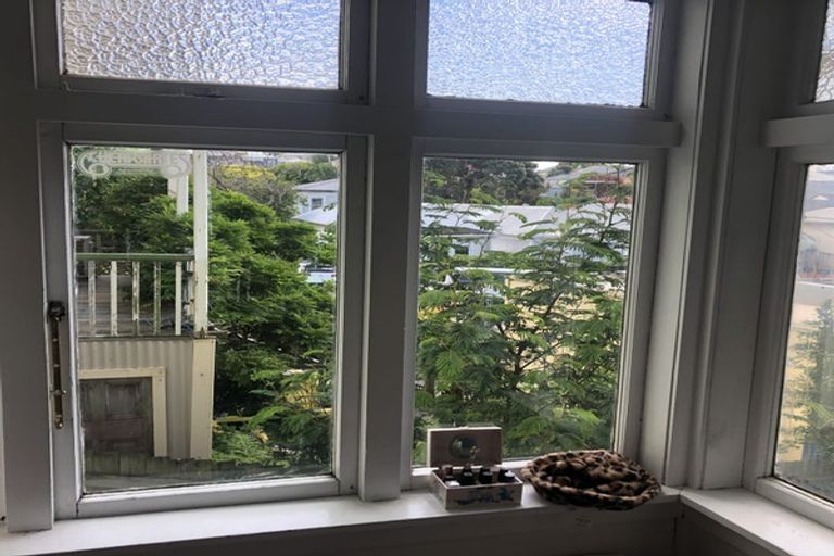 Photo of property in 135 Wallace Street, Mount Cook, Wellington, 6021