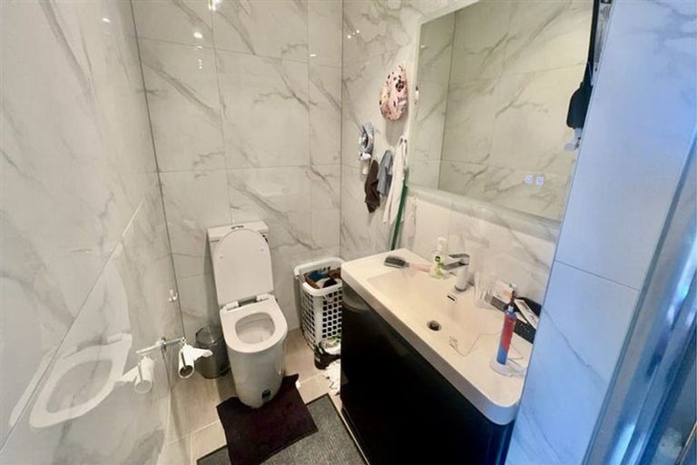 Photo of property in 28 Routley Drive, Glen Eden, Auckland, 0602