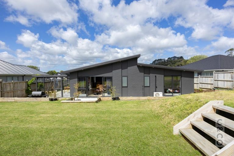 Photo of property in 6 Pukemarino Road, Waimauku, 0812