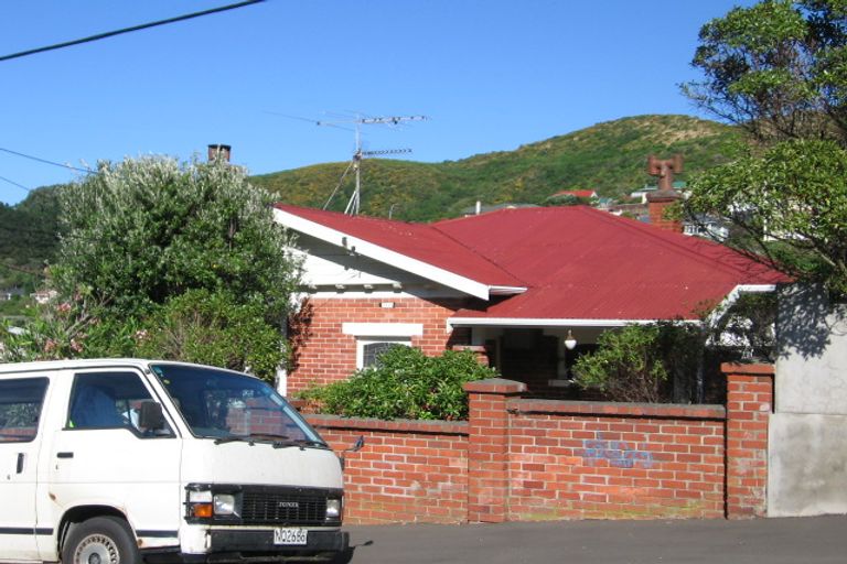 Photo of property in 74 Clyde Street, Island Bay, Wellington, 6023