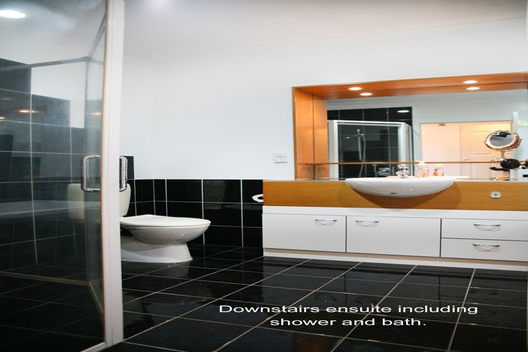 Photo of property in 80 Opaheke Road, Opaheke, Papakura, 2113