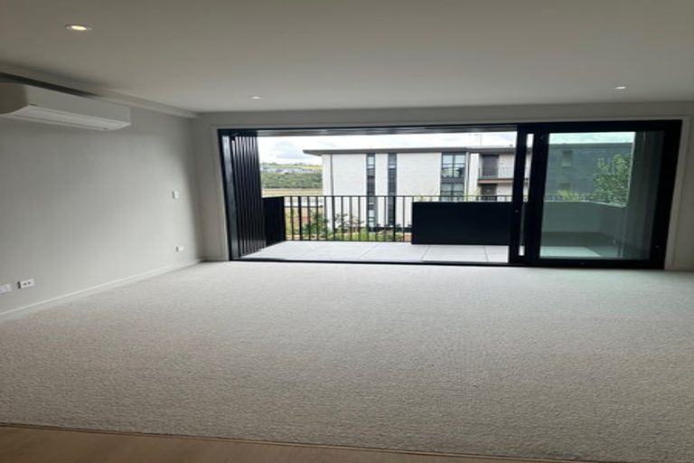 Photo of property in 11b Windlass Street, Long Bay, Auckland, 0630
