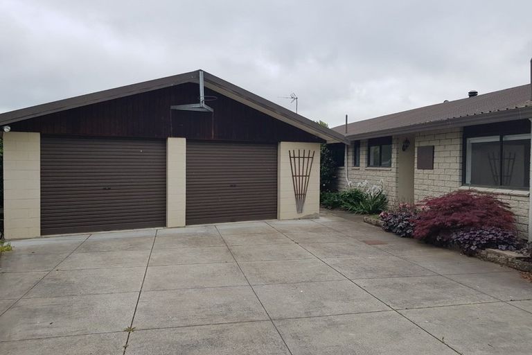 Photo of property in 90 Gladstone Road, Woodend, 7610