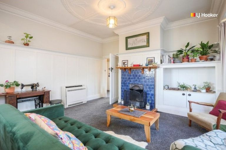 Photo of property in 249 Macandrew Road, Forbury, Dunedin, 9012