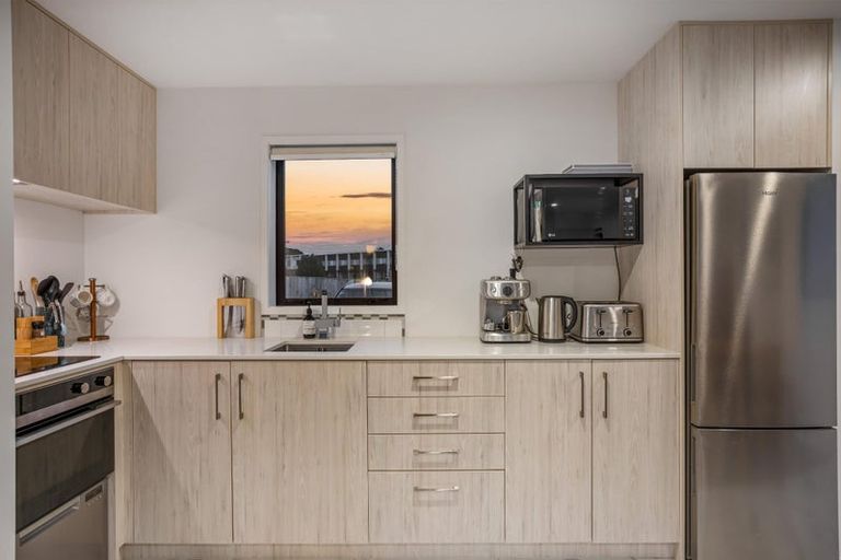 Photo of property in 6/21 Titoki Street, Te Atatu Peninsula, Auckland, 0610