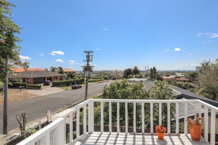 Photo of property in 21 Upland Road, Huntly, 3700