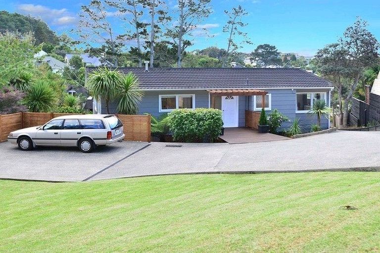 Photo of property in 87 Park Rise, Campbells Bay, Auckland, 0630