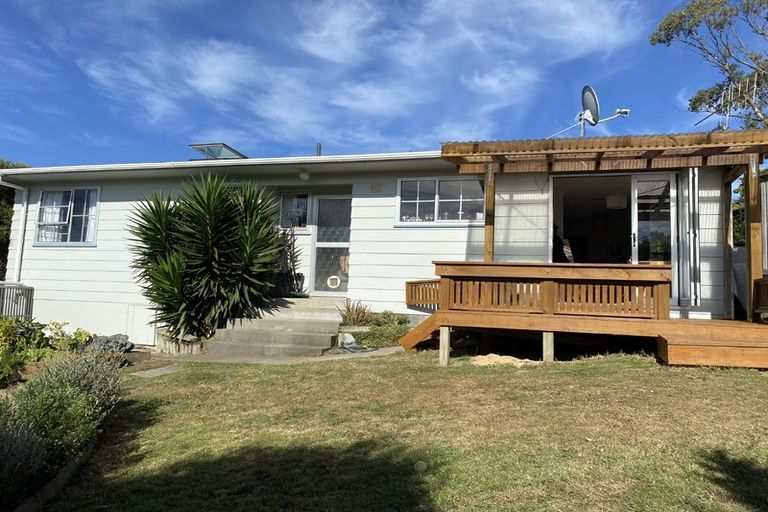 Photo of property in 14 Staithes Drive North, Whitby, Porirua, 5024