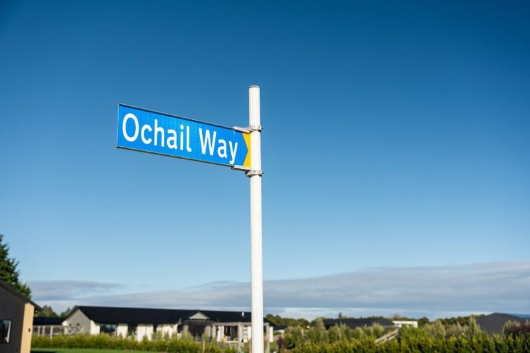 Photo of property in 48 Ochail Way, Otatara, 9879