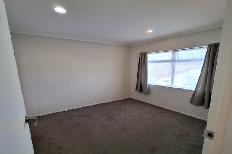 Photo of property in 61 Alabaster Drive, Papatoetoe, Auckland, 2025