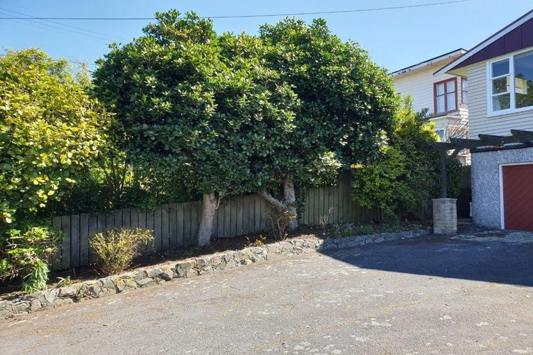 Photo of property in 321 Main Road, Tawa, Wellington, 5028