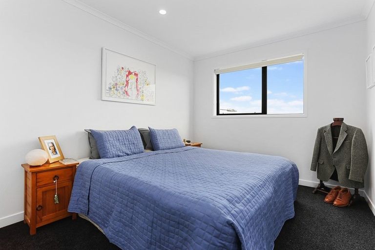 Photo of property in 26 Alexander Willis Crescent, Hobsonville, Auckland, 0616