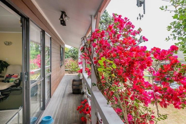 Photo of property in 30b Rangihiroa Street, Waikanae Beach, Waikanae, 5036