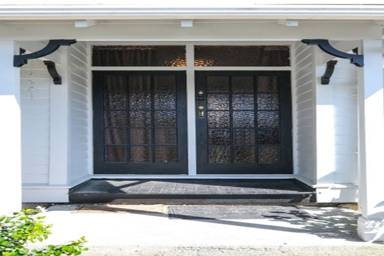 Photo of property in 104 Neidpath Road, Mornington, Dunedin, 9011