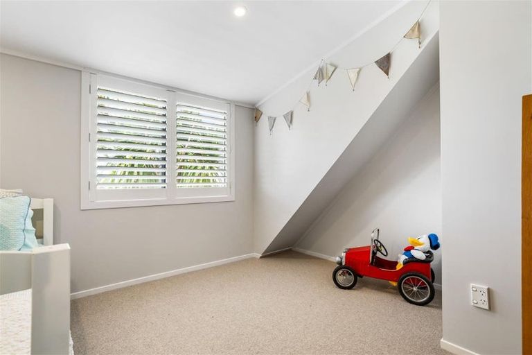 Photo of property in 111 Waireka Place, Whangamata, 3620