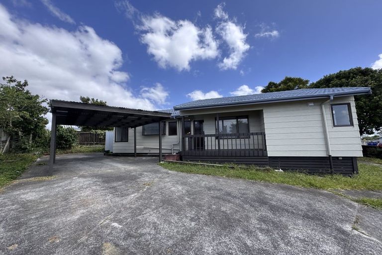 Photo of property in 16 Greenstone Place, Clover Park, Auckland, 2019