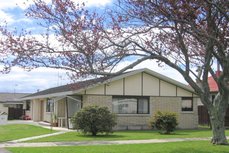 Photo of property in 25 Emmett Street, Greerton, Tauranga, 3112