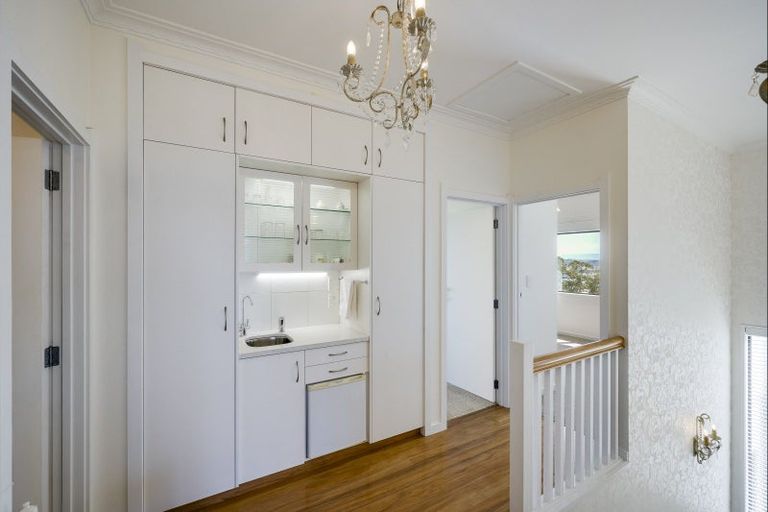 Photo of property in 125 Thompson Road, Bluff Hill, Napier, 4110