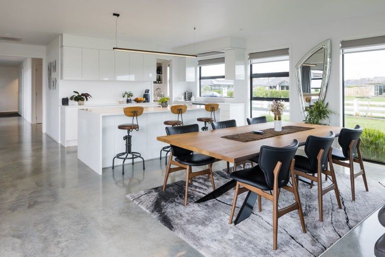 Photo of property in 16 Kaniera Terrace, Cambridge, 3434