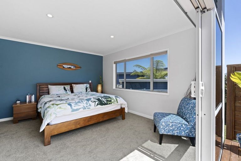 Photo of property in 5d Tui Grove, Oakura, 4314