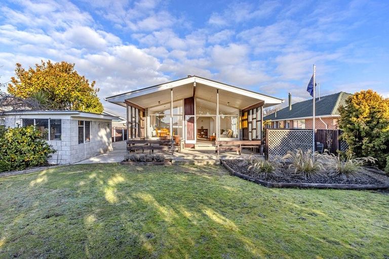 Photo of property in 174 Beach Road, North New Brighton, Christchurch, 8083