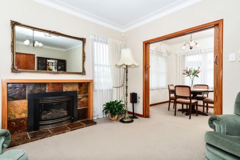 Photo of property in 35 Haultain Street, Fairfield, Hamilton, 3214