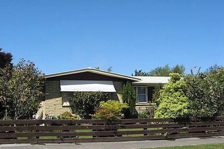 Photo of property in 22 Newbourne Crescent, Redwoodtown, Blenheim, 7201