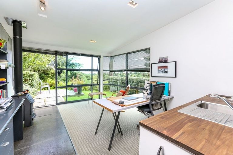 Photo of property in 135 Wairau Road, Kaitake, New Plymouth, 4374