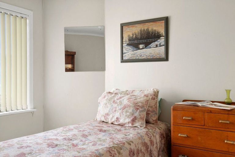 Photo of property in 23 Byron Street, Leamington, Cambridge, 3432