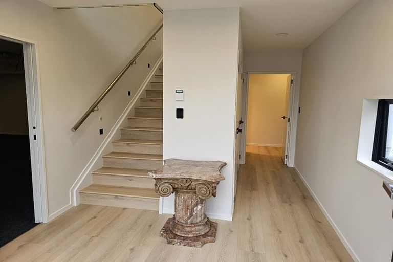 Photo of property in 2a Embling Place, Eastern Beach, Auckland, 2012