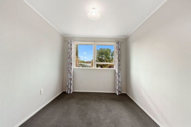 Photo of property in 11 Hall Road, Matua, Tauranga, 3110