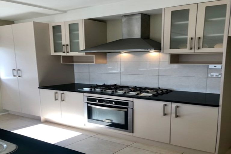 Photo of property in 25a William Souter Street, Forrest Hill, Auckland, 0620