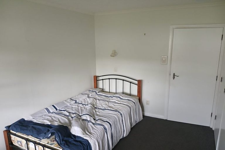 Photo of property in 14 Mudgway Place, Awapuni, Palmerston North, 4412