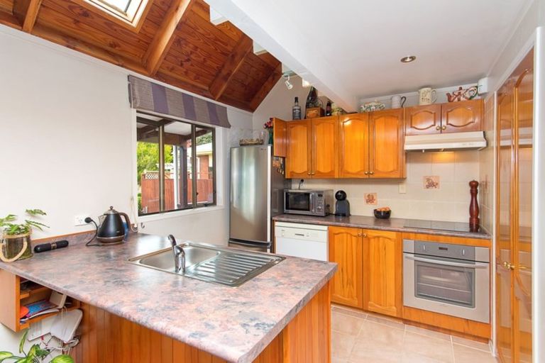 Photo of property in 10 Len Brown Place, Pukekohe, 2120