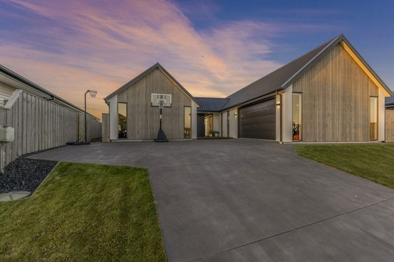 Photo of property in 69 Te Hurunui Drive, Pegasus, 7612