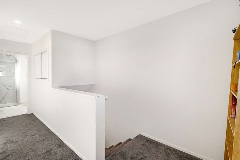 Photo of property in 3/25 Hargest Crescent, Sydenham, Christchurch, 8023