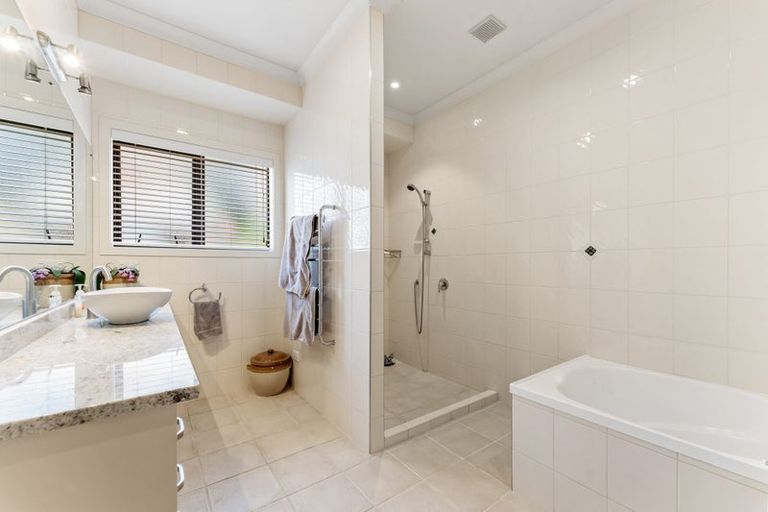 Photo of property in 22 Glamis Avenue, Manly, Whangaparaoa, 0930