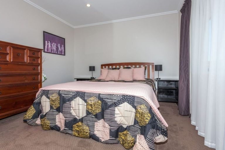 Photo of property in 2 Wakatere Place, Thames, 3500