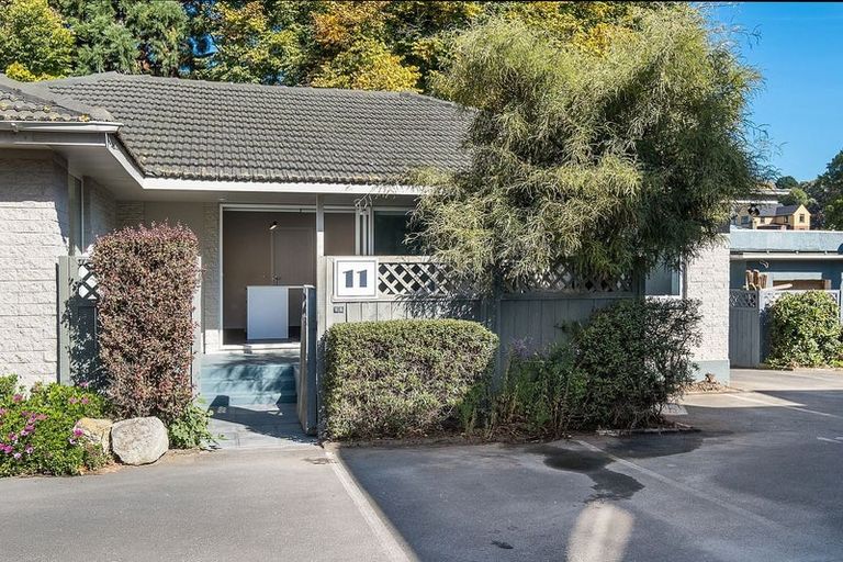 Photo of property in 53 Manor Place, Dunedin Central, Dunedin, 9016
