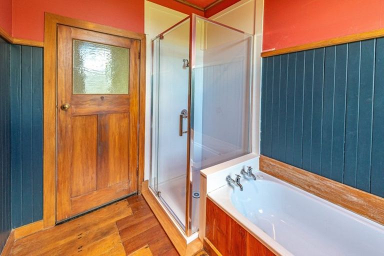 Photo of property in 4 Stark Street, Durie Hill, Whanganui, 4500