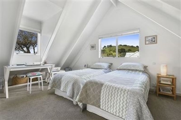 Photo of property in 1/1 Owens Road, Devonport, Auckland, 0624