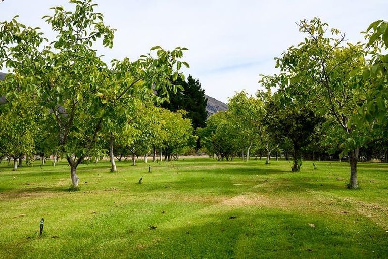 Photo of property in 124 Pearson Road, Cromwell, 9384