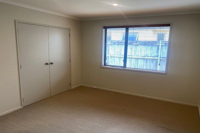 Photo of property in 25c Dolphin Parade, Bell Block, New Plymouth, 4312
