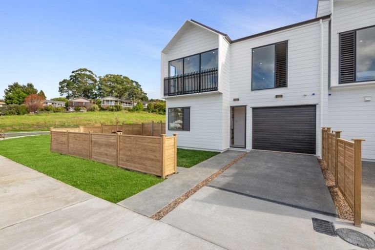 Photo of property in 1 Cambie Avenue, Red Beach, 0932