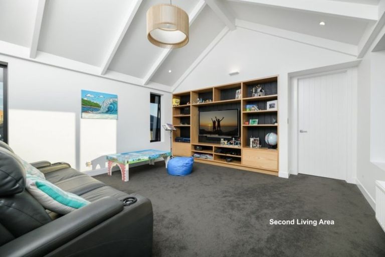 Photo of property in 210 Oceanbeach Road, Mount Maunganui, 3116