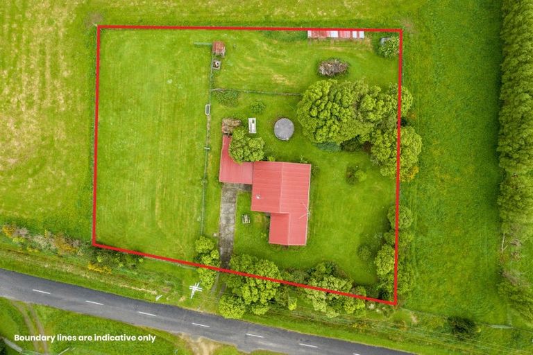 Photo of property in 602 Pukehoi Road, Eketahuna, 4995