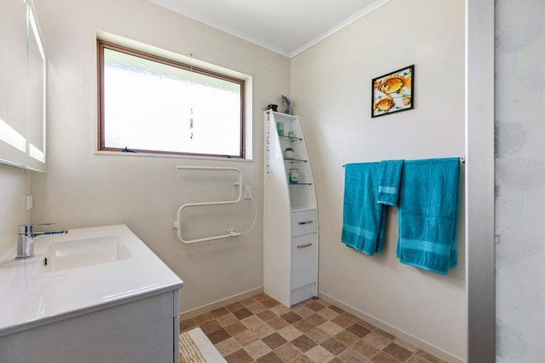 Photo of property in 130 Cambridge Road, Bethlehem, Tauranga, 3110