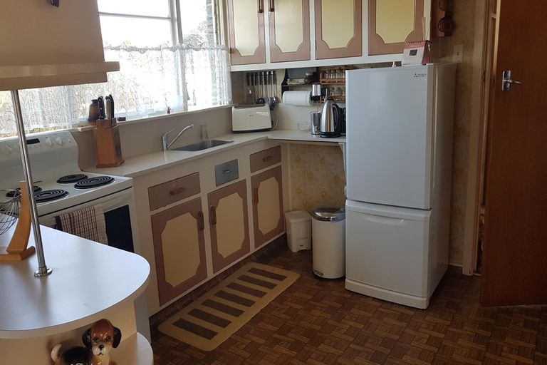 Photo of property in 19 Augustine Street, Waimate, 7924