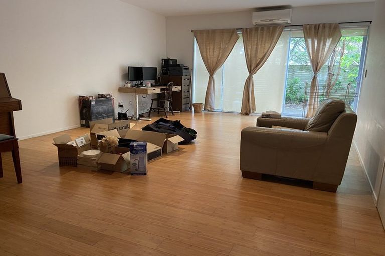 Photo of property in 61 Saddleback Grove, Karori, Wellington, 6012