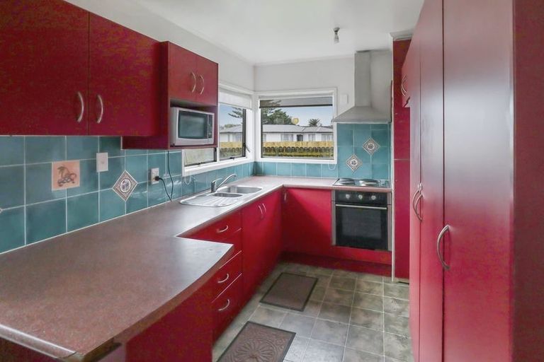 Photo of property in 36 Sunlands Drive, Manurewa, Auckland, 2102